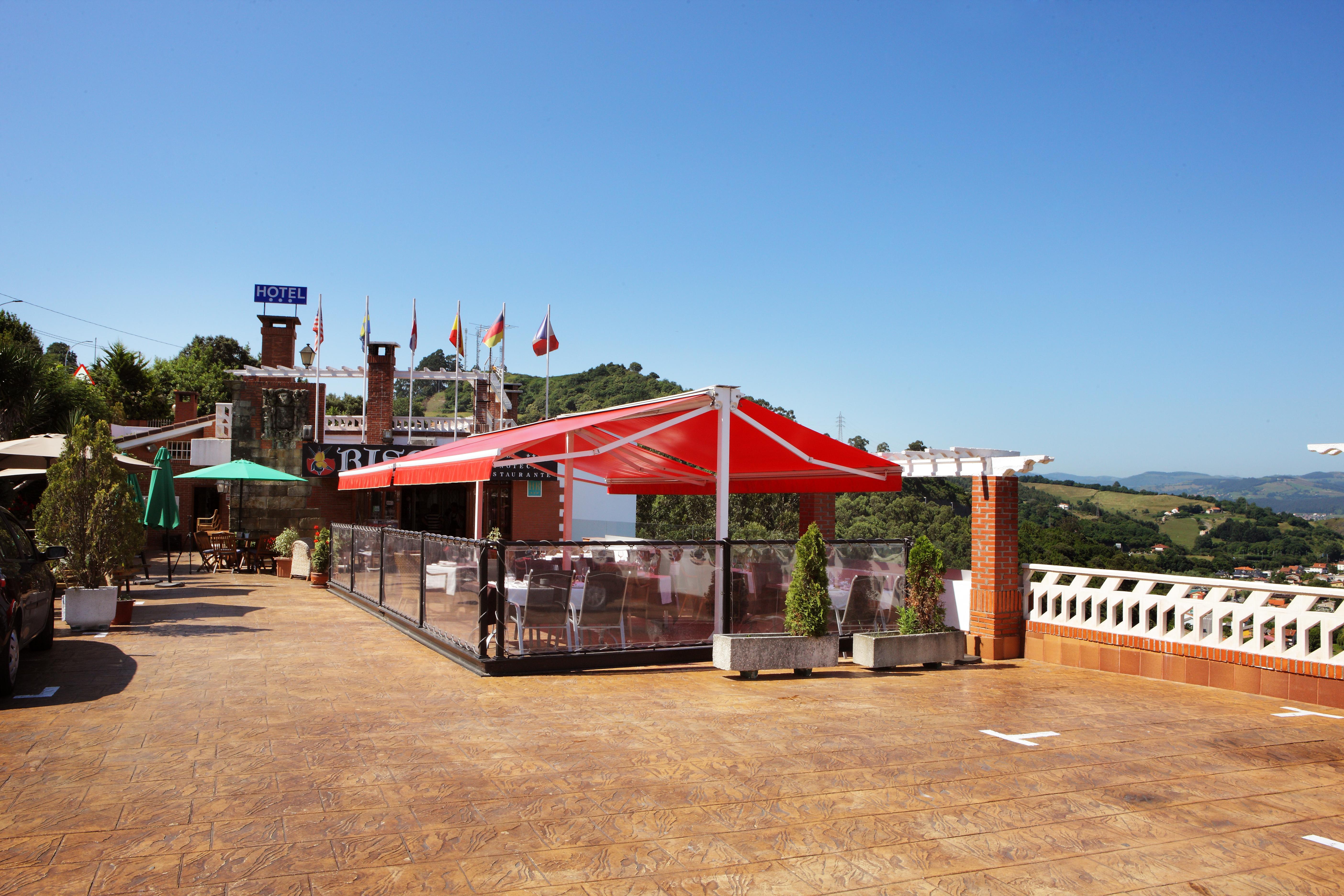 Hotel Restaurante Risco Laredo Bagian luar foto