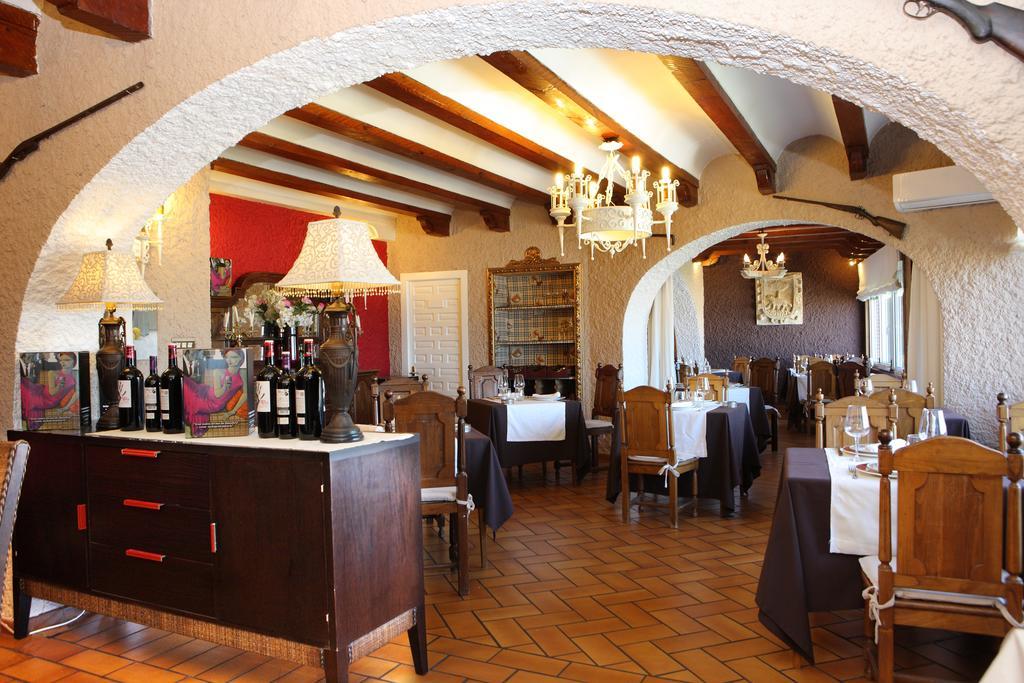 Hotel Restaurante Risco Laredo Bagian luar foto