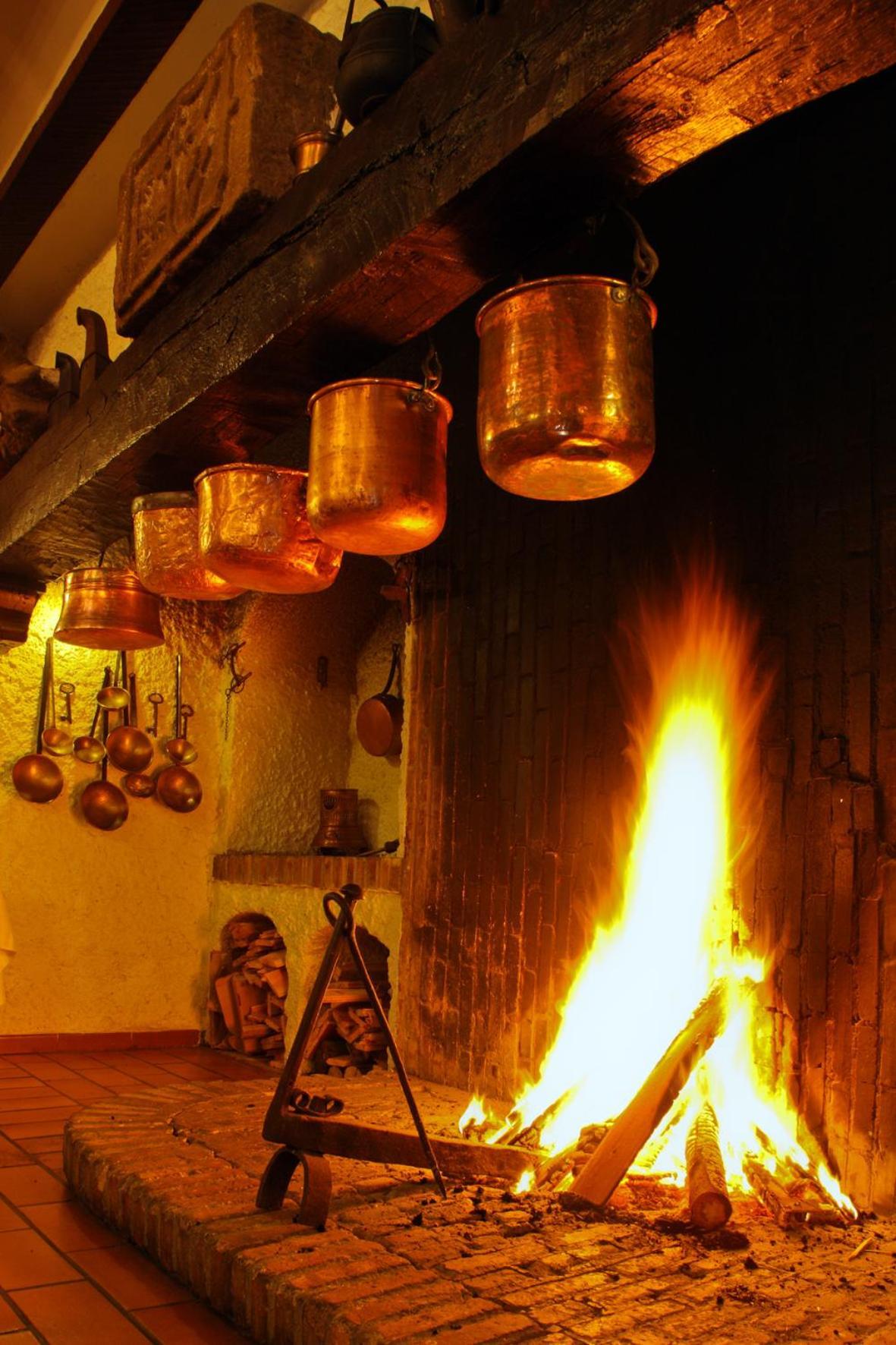 Hotel Restaurante Risco Laredo Bagian luar foto