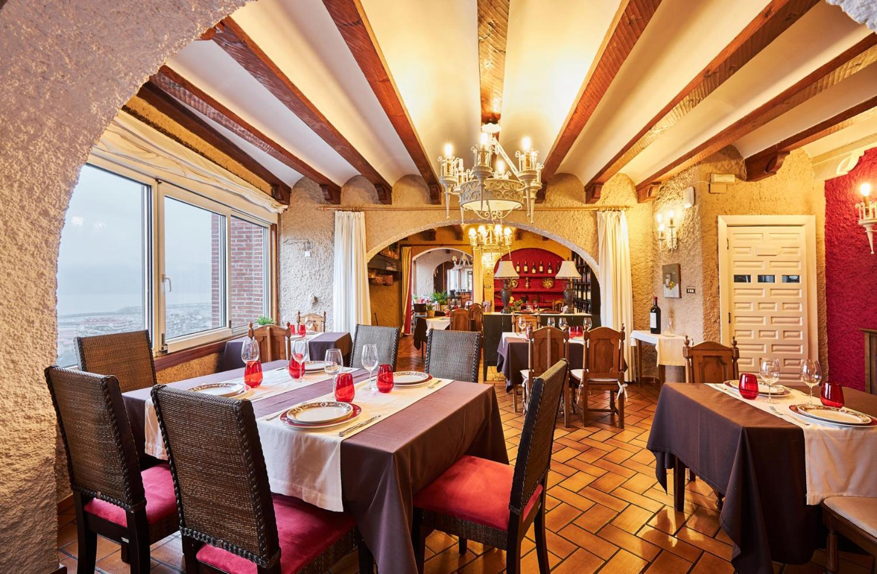 Hotel Restaurante Risco Laredo Bagian luar foto