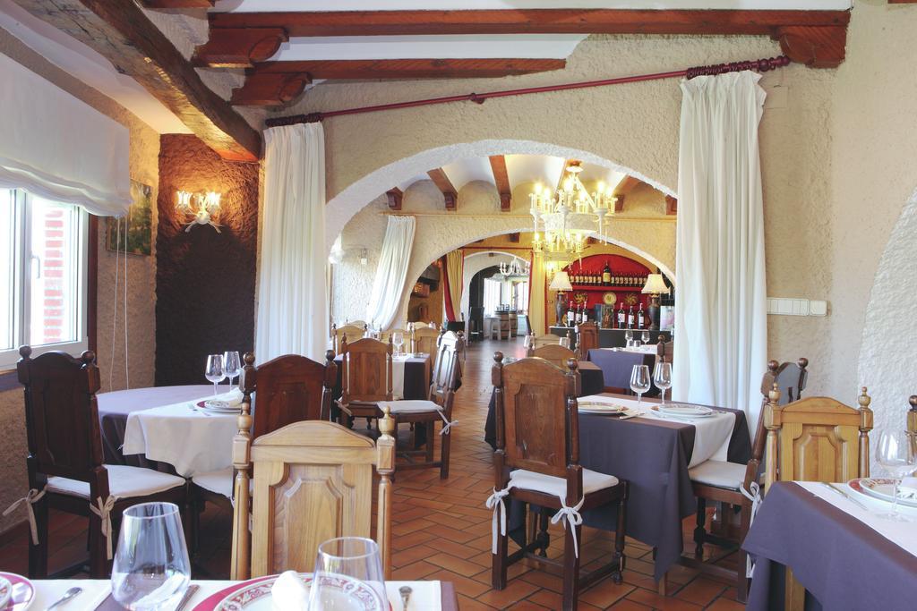 Hotel Restaurante Risco Laredo Bagian luar foto